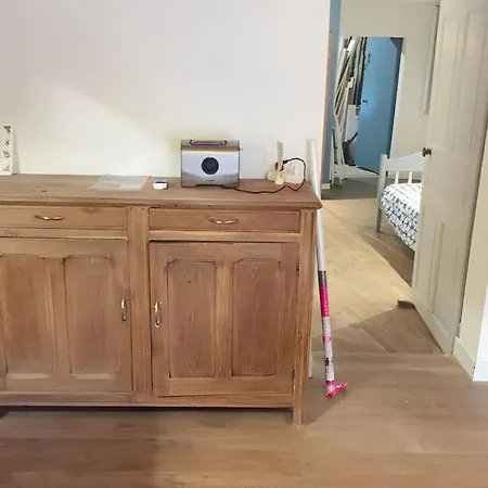 Charmante à Avec Jardin Et Terrasse Hébergement de vacances