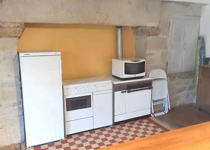 Charmante à Avec Jardin Et Terrasse Hébergement de vacances *