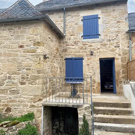Holiday home Charmante A Avec Jardin Et Terrasse Vimenet
